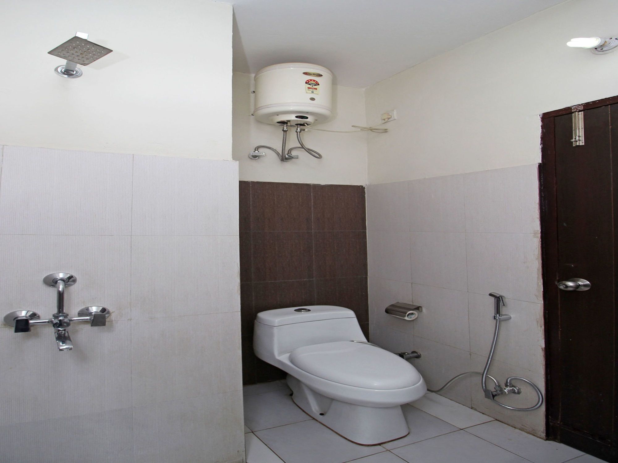 Oyo 576 Hotel Shree Kanta Residency グルガウン エクステリア 写真